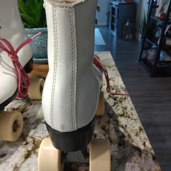 Vintage Dominion Rollerskates with Powell Bones Elite Wheels - Picture 11 of 12